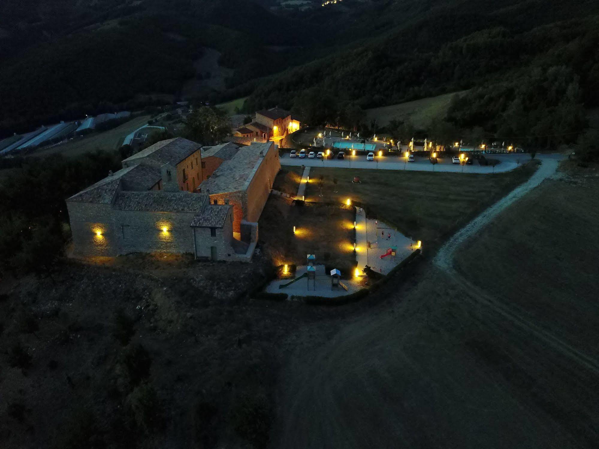 Borgo Di Gallano Valtopina Екстериор снимка