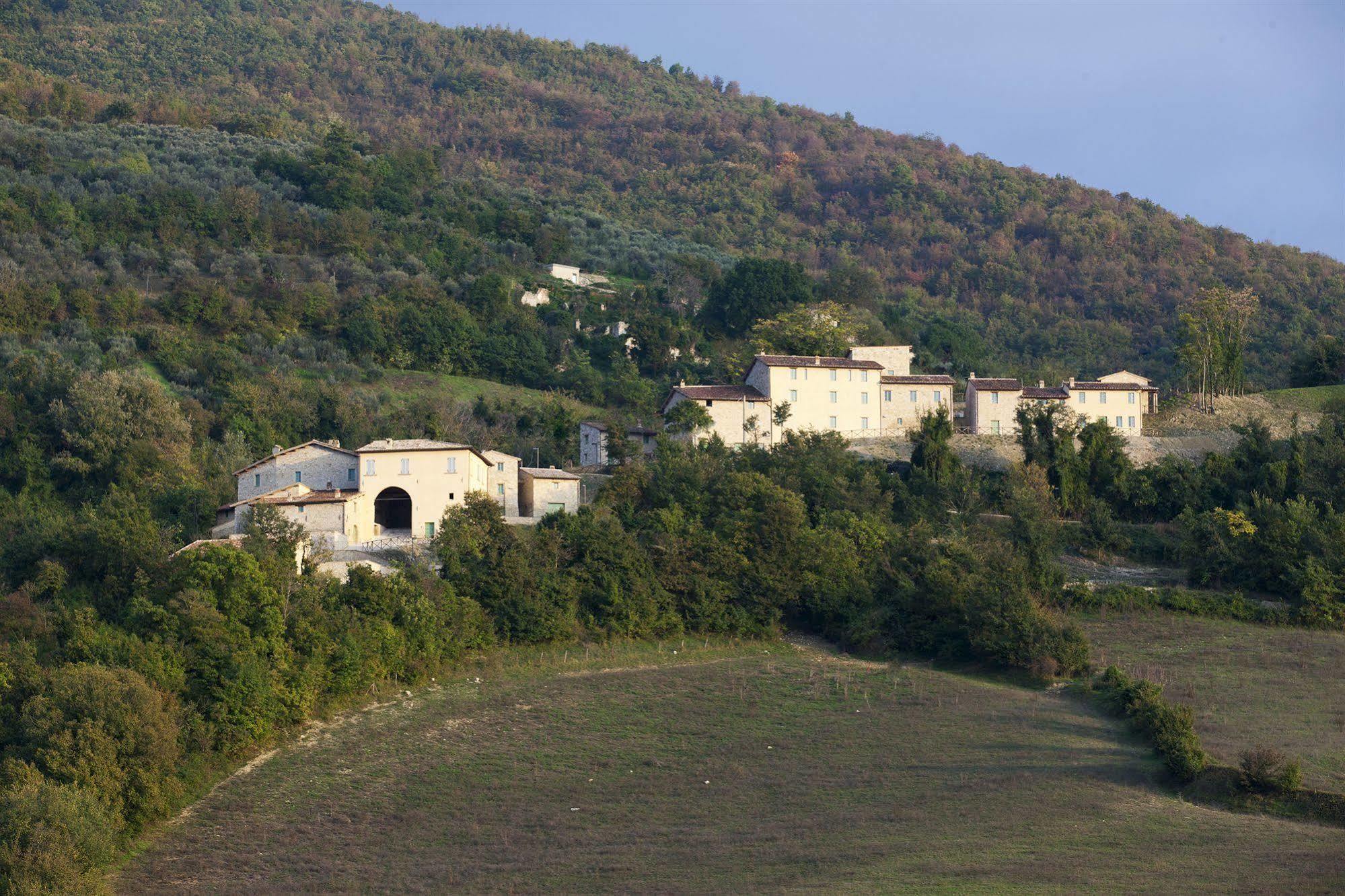 Borgo Di Gallano Valtopina Екстериор снимка